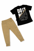 Conjunto Pantalon Caqui Cargo Cierres Laterales + Camiseta