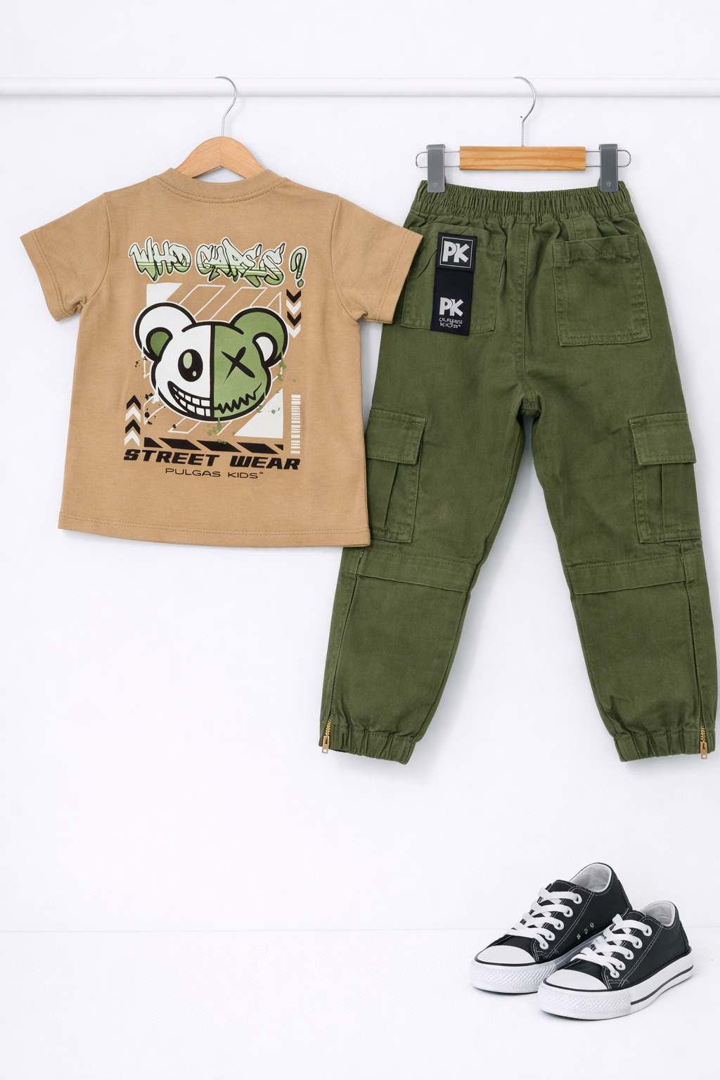Conjunto Parachute Dril Verde + Camiseta Estampada
