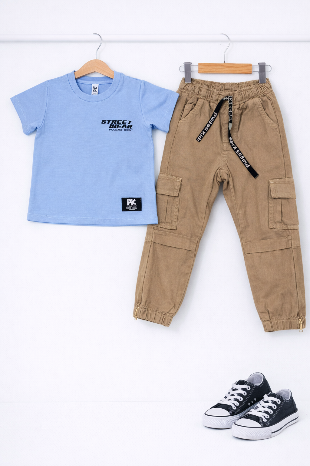 Conjunto Parachute Dril Caqui + Camiseta Estampada