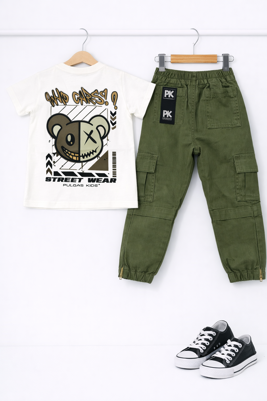 Conjunto Parachute Dril Verde + Camiseta Estampada